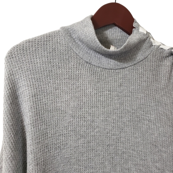 Free People Movement Snow Drift Lace Up Waffle Knit Sweater Heather Gray Sz Sm - Picture 4 of 14